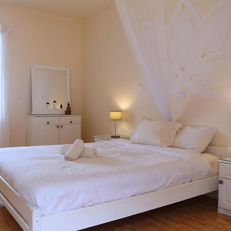 Aparthotel Kathys Island Retreat Adia Zewnętrze zdjęcie