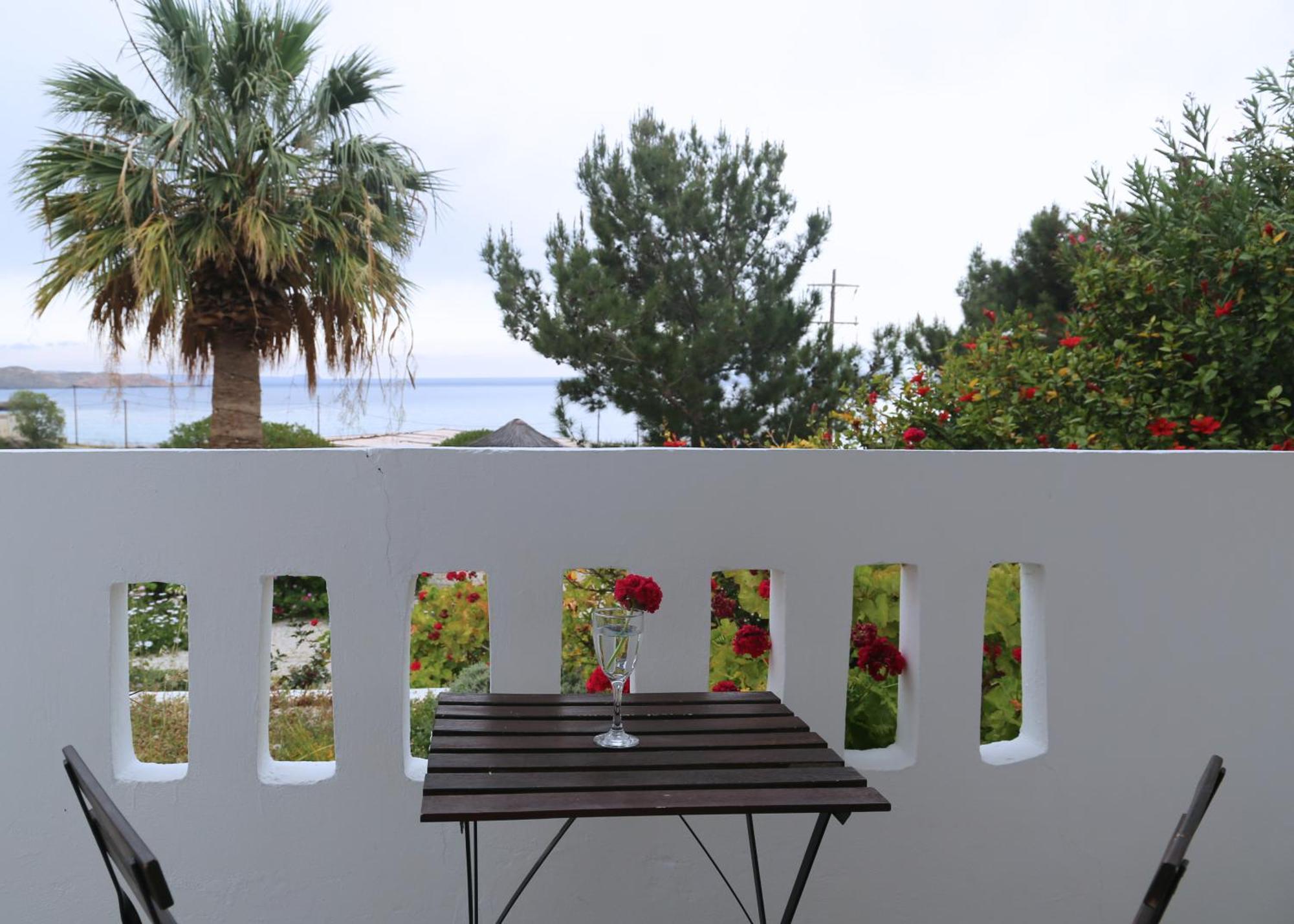 Aparthotel Kathys Island Retreat Adia Zewnętrze zdjęcie